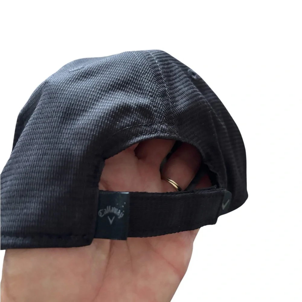 Callaway hat adjustable in back black